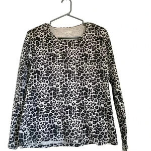 Company by Ellen Tracy, animal print long  sleeve tee, size XL. EUC